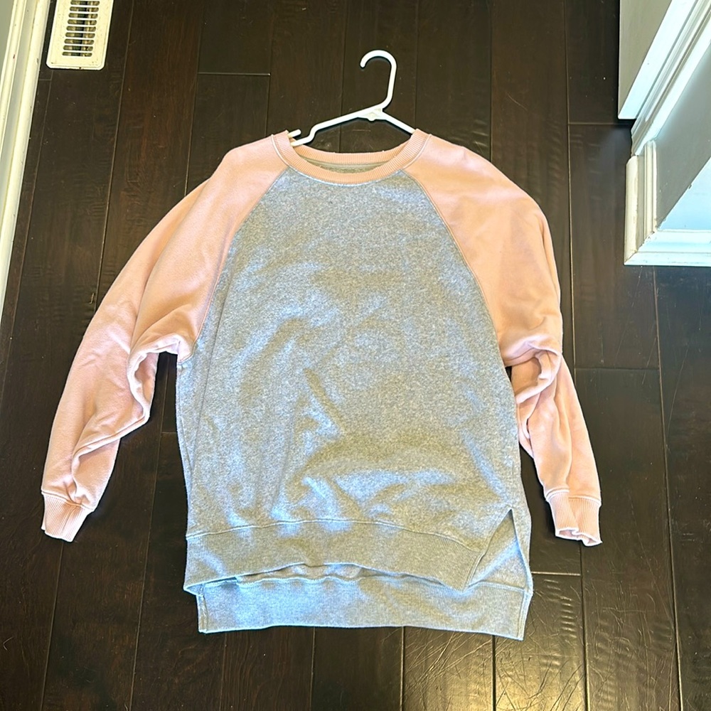 American Eagle Oversized Crewneck